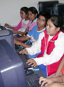 Proyecto de apoyo a distancia Becas de Estudio
